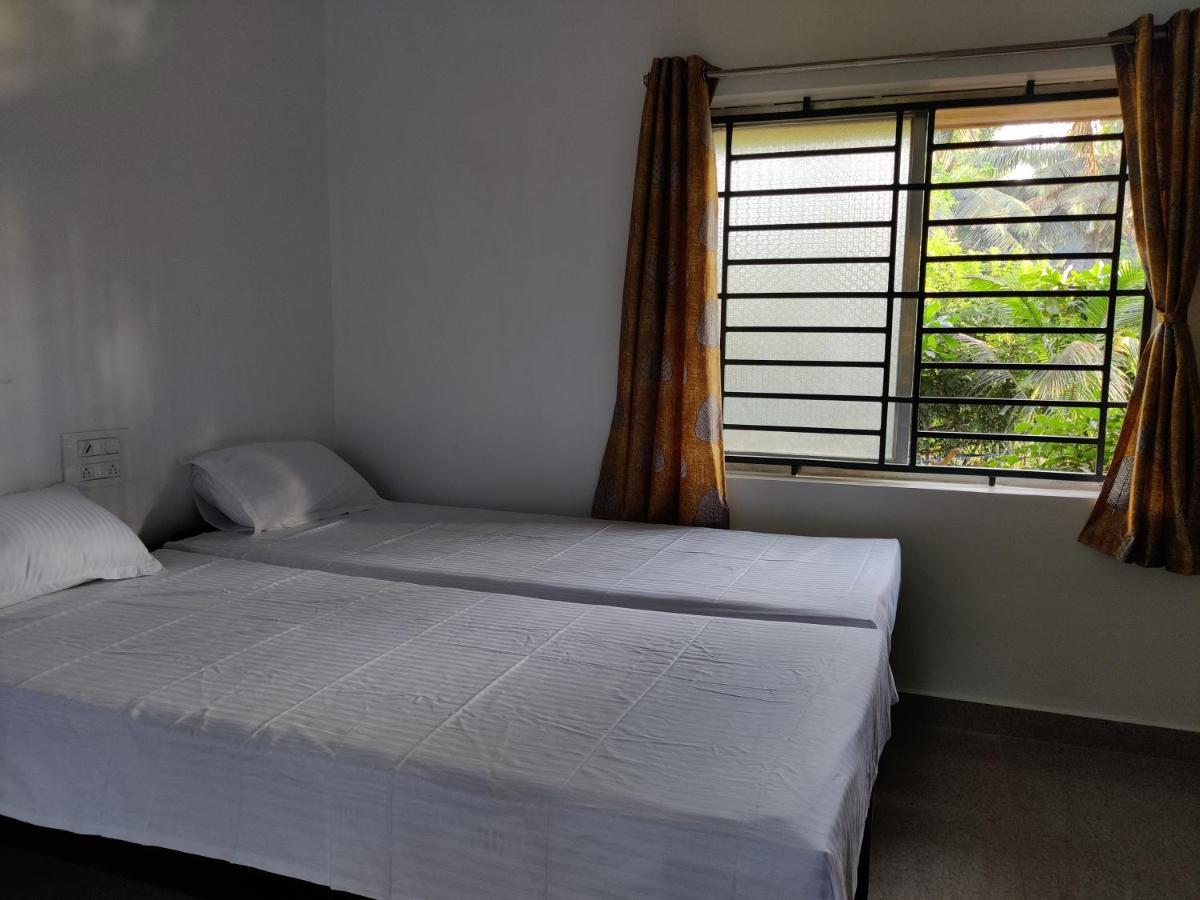 Surya Beach Cafe And Stay Gokarna  Exterior photo